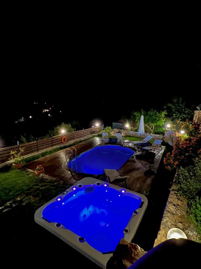 Ampelos Cretan Villa - Private Pool & Heated Ozone Jacuzzi Yerolákkos 외부 사진